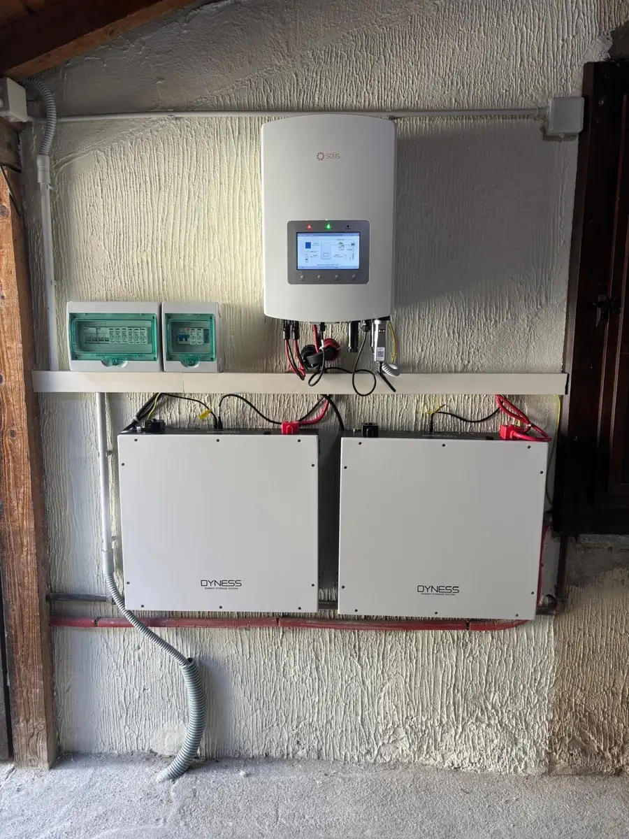Inverter ibrido e batterie di accumulo a parete